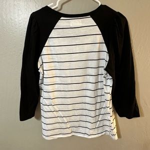 Maurice’s 24/7 tee